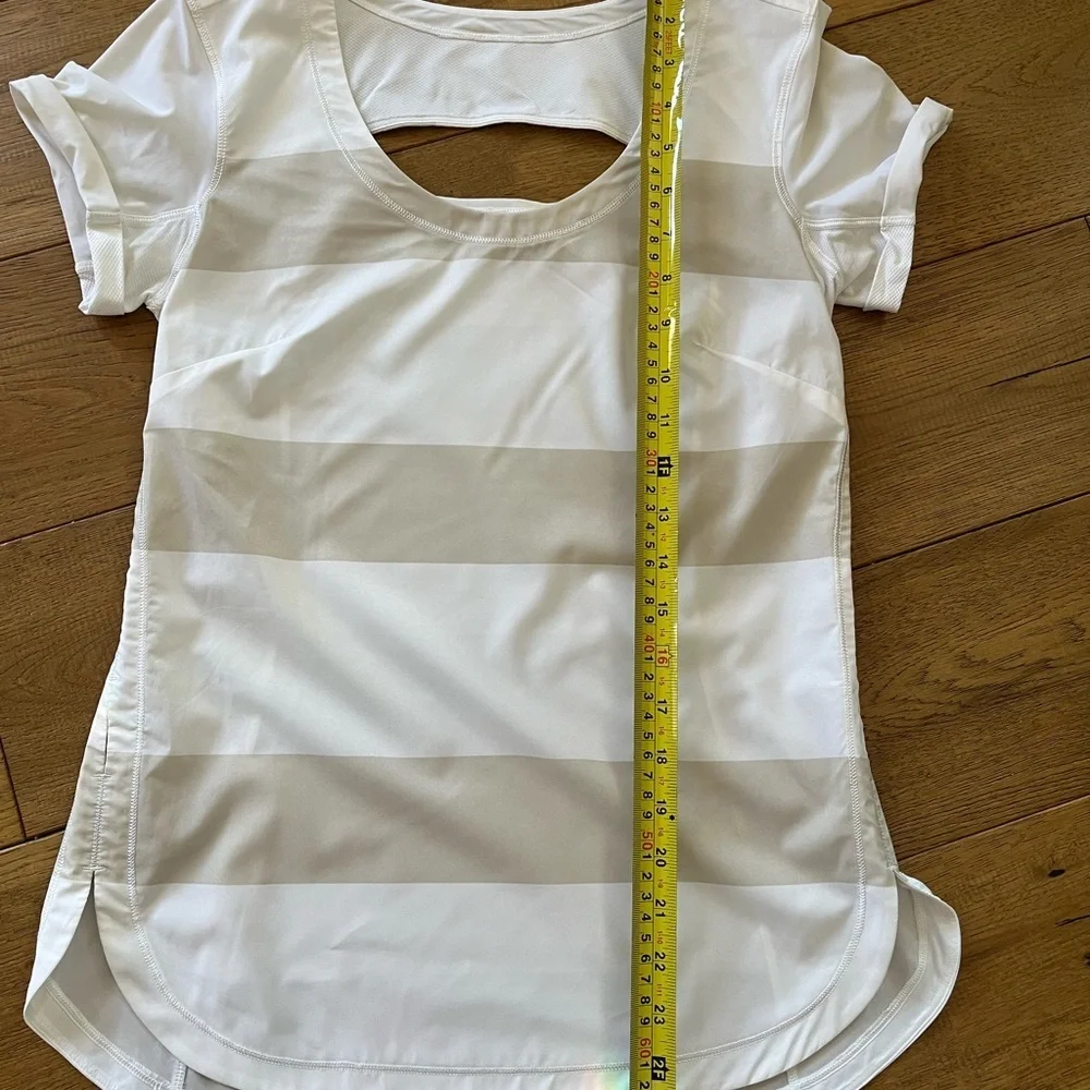 Lululemon Lightened Up Short Sleeve Stripe Tee Cashew White/White - Picture 9 of 10